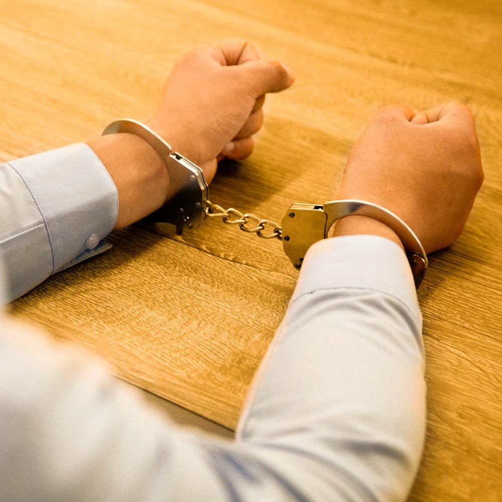 Defensa en juicios, delitos, faltas y violencia intrafamiliar